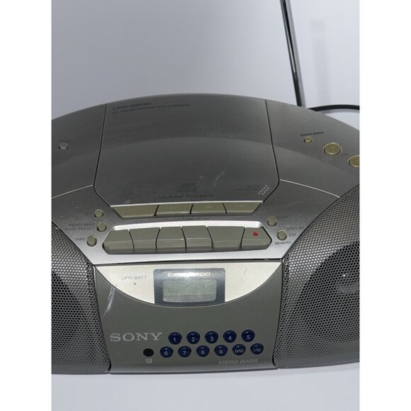 Sony Boombox CFD-S200 Portable CD Cassette Player AM FM Stereo Radio With Remote - Picture 3 of 15